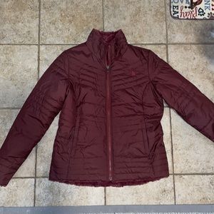 Reversible maroon northface coat